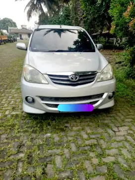 Dijual avanza S manual 2011