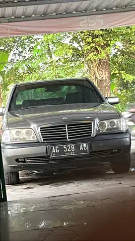Mercedes benz W202 C180 th 95