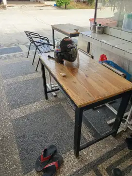 Meja 2 sama grobak gede