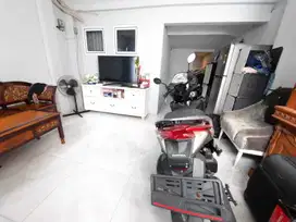 DIJUAL rumah minimalis 2 lantai tugu selatan koja termurah shm