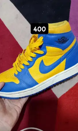 Dijual sepatu cewe cowo bisa pakai