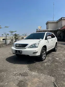 Toyota Harrier (2012)