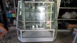 ETALASE KACA BENTUK DIAMOND