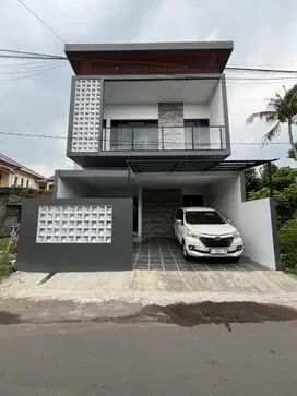 STRATEGIS RUMAH BARU MODERN ISTIMEWA DI JALAN KALIURANG KM 8.5 NGAGLIK