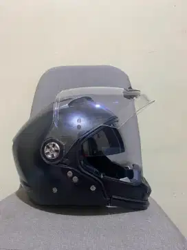 Helm nolan n44 mulus jual cepat