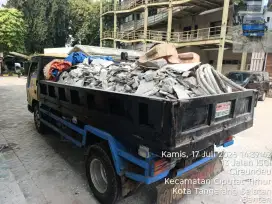 Jasa buang puing dan buang sampah