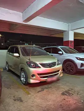 Toyota Avanza 2004 Bensin