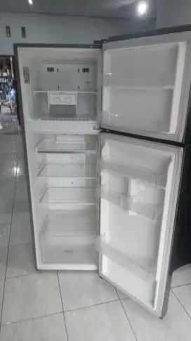 kulkas 2 pintu jumbo LG INVERTER