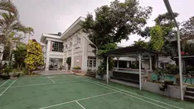 RUMAH MEWAH DAN MEGAH DEKAT TOLL CIBUBUR