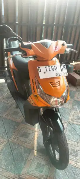 Honda beat karbu th 2009 .