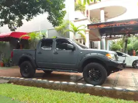 [good condition/pribadi]  NO ngobos Navara AT 4x4 diesel tax on