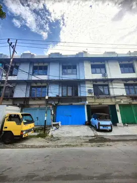 Dijual ruko 5x17 di jalan Indrapura 3,5 lantai cocok expedisi/kantor