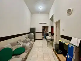 Rumah termurah semi furnished di KBP