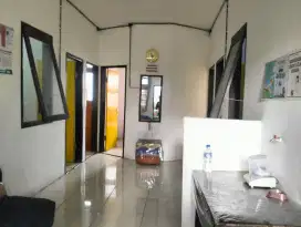 Rumah Kost Induk Plus Tempat Usaha Posisi Poros Jalan Raya 5 Mnt Ke UB