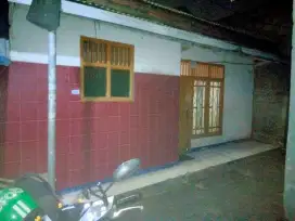 Kontrakan Gang jambu petir