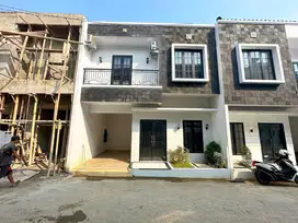 Rumah di Srengseng Sawah Jagakarsa Dekat UI, Lenteng Agung, Simatupang