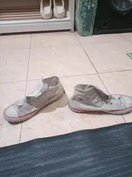 Sepatu converse all star original