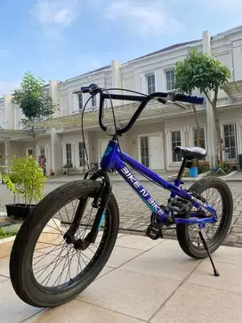 Sepeda bmx 20 inch