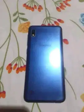 Dijual hp samsung a10  ram 2/32