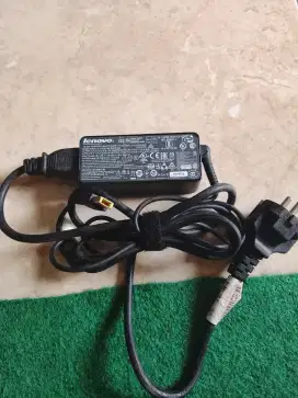 Adaptor leptop Lenovo thingped X240, X250 Dll