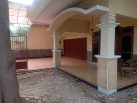 Rumah Minimalis Mewah Manyar Kartika 1 Lantai, Luas & Lokasi Strategis