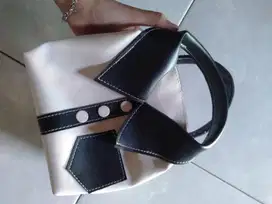 tas wanita selempang