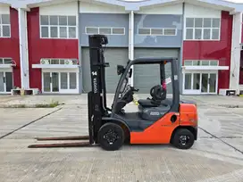 Forklift Toyota Th 2019 8FD25 (2,5 Ton) Diesel