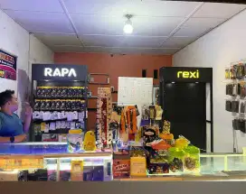 M ponsel - jaga toko (jualan)