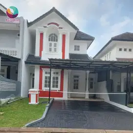 Dijual rumah rapi siap huni di kota wisata