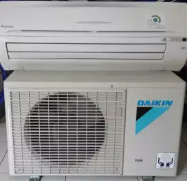 Ac seken Daikin thailand 1/2pk