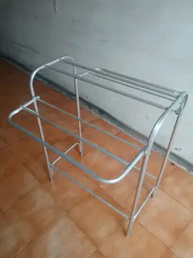 Jemuran handuk aluminium