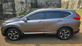 LOW KM- Pajak Agustus 2026, Honda CRV 1.5 2017 Gray Metallic, Bintaro
