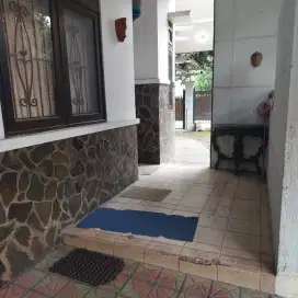 Di sewa kan rumah dalam komplek