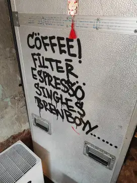 Dibutuhkan barista junior
