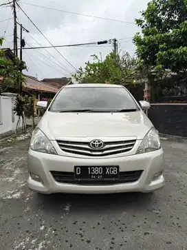 Innova G 2011 orisinil siap pakai