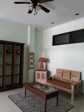 Di Sewa kan rumah full furnished