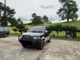 Toyota kijang krista 2.4 MT
