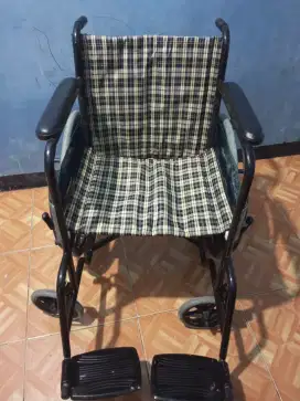 Kursi Roda Jarang Pakai