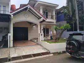 MEWAH DEPAN TAMAN DI CLUSTER VANDA PALEM SEMI KARAWACI  TANGERAN