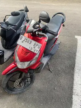 Honda beat karbu merah 2012