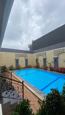 DIJUAL RUMAH  BUKIT TERAS GOLF MENTENGNYA BSD TERAWAT FULL DA VINCI