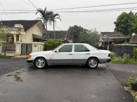 Mercedes-Benz E300 1991 Bensin