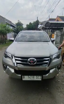 Toyota Fortuner VRZ 4x2 automatic