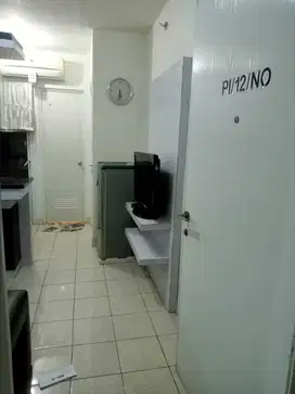 Apartment green pramuka residence 2 BR full furnished unit pino bagus