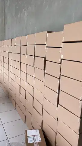 DICARI WANITA UNTUK PACKING & KURIR