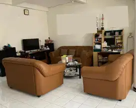 Dijual Cepat Rumah Cantik di Taman Kopo Indah TKI 3