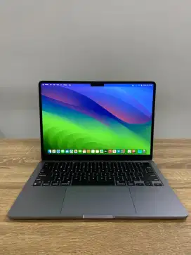 MacBook Air m2 8/256