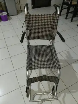 KURSI RODA TRAVEL ALUMINIUM MERK GEA