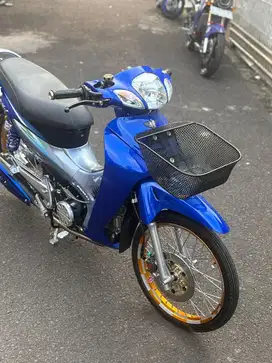 Honda karisma/wave