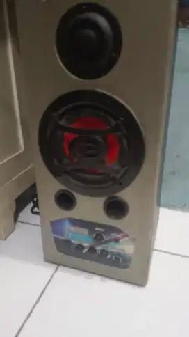 Speaker aktif model lama